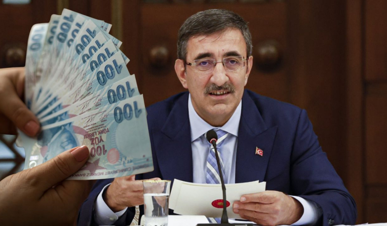 emekliye-refah-payi-verilecek-mi-ne-kadar-olacak-emekli-maasi-kanun-degisikligi-gundemde-17368670329032